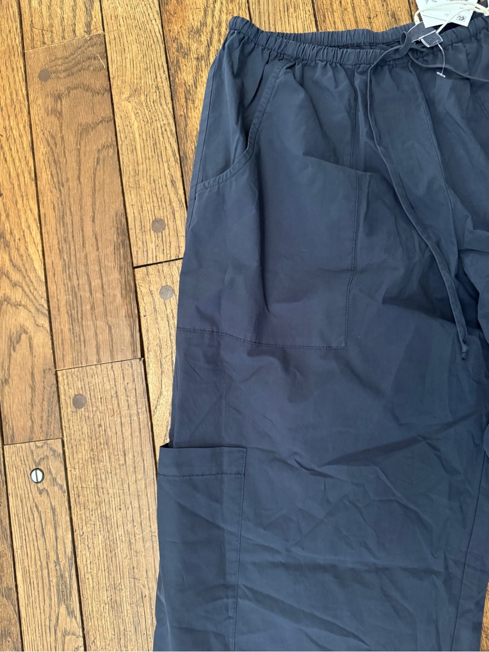 DONNI Cotton Poplin The Pop Drawstring Cargo Pants in Navy, NWT - XS - Picture 3 of 4